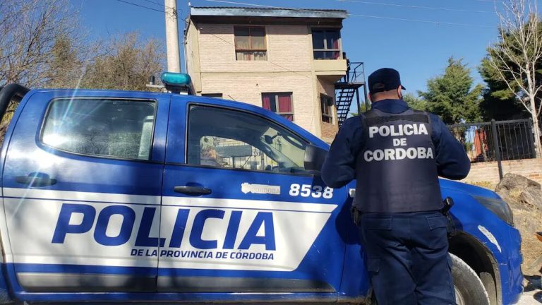 Córdoba: transportaban cocaína, dijeron que eran empleados municipales y fueron detenidos