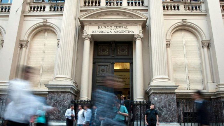 El Banco Central apuesta al aumento del crédito al sector privado en el arranque de la “fase 3” del plan