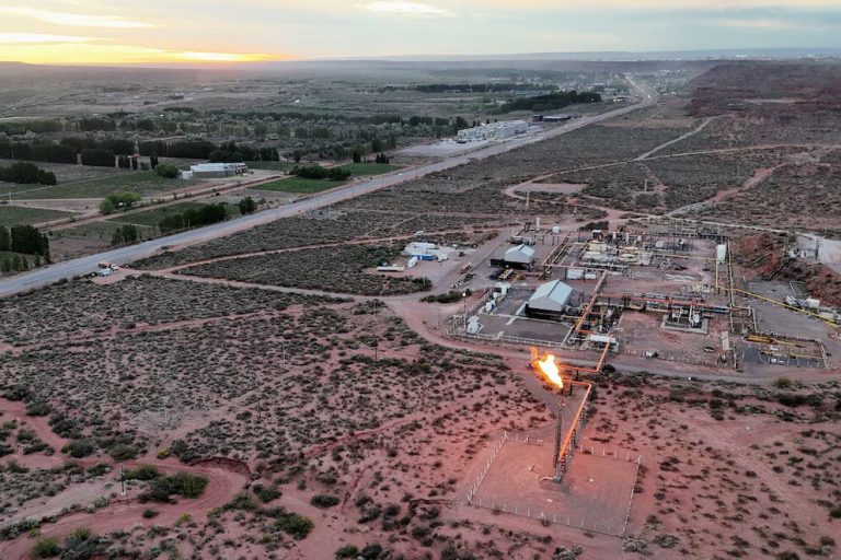 Boom de Vaca Muerta: las 4 mejores opciones para invertir en la joya del sector energético argentino