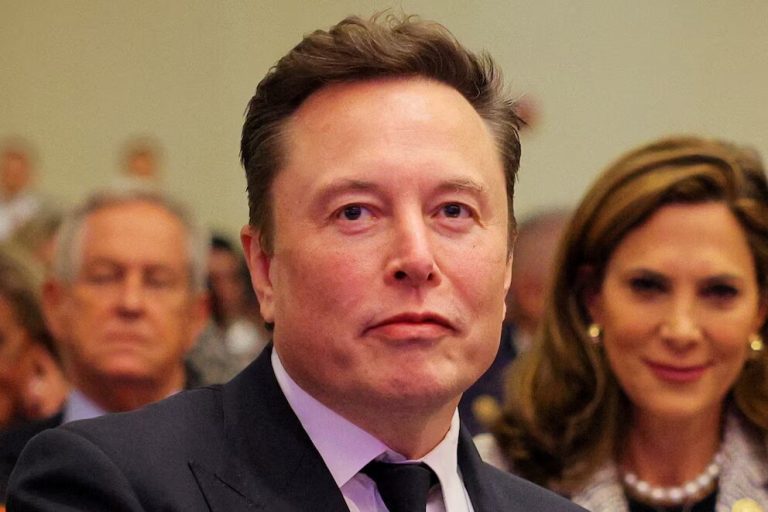 El año de Elon Musk: centenares de miles de millones de dólares más, apuesta electoral ganadora y primer choque con la base del trumpismo