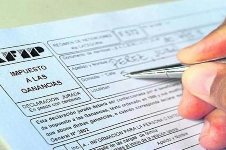 El IVA deberá figurar discriminado en las facturas a partir de 2025
