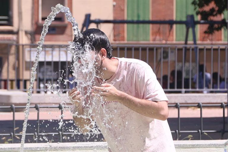 Altas temperaturas y probabilidades de lluvia en el inicio de la ola de calor: al menos 14 provincias bajo alerta