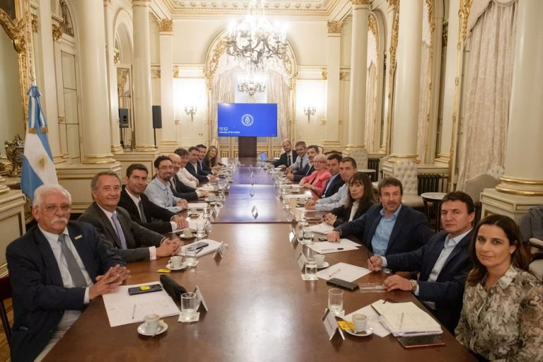 Con Javier Milei en EEUU, Guillermo Francos se prepara para recibir a los diputados dialoguistas en Casa Rosada