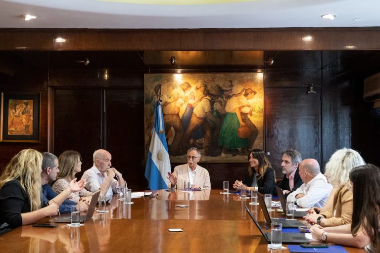 Tras un reordenamiento de recursos, el personal del Hospital El Cruce recibirá un pago adicional por alta complejidad
