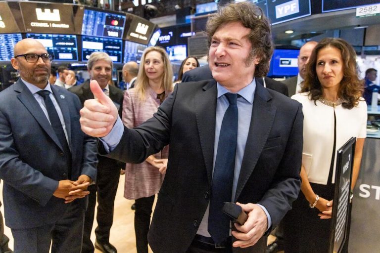 Riesgo país: tras la corrección, los motivos por los cuales el Gobierno cree que el índice puede seguir bajando