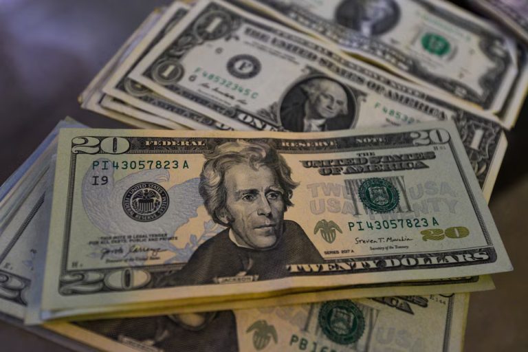 El Banco Central vendió dólares en el mercado por segundo día consecutivo