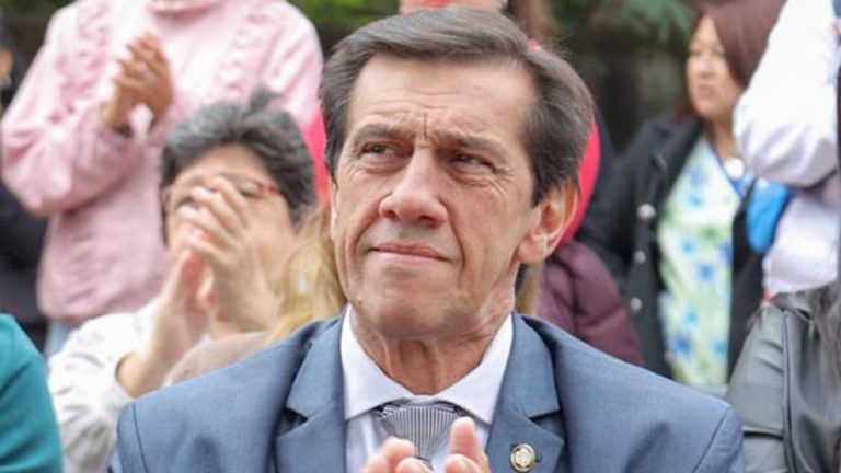 El Gobernador de Jujuy vetó la ley que obligaba a pagar un seguro para recibir atención en los hospitales públicos