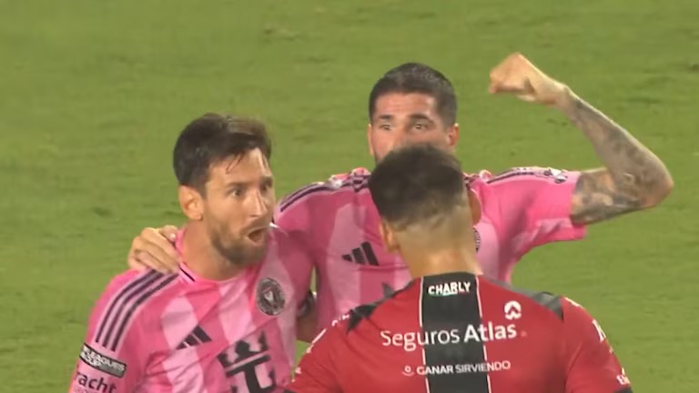 El cara a cara de Lionel Messi con Cóccaro luego del gol de Inter Miami en el último minuto y el diálogo tras el cruce