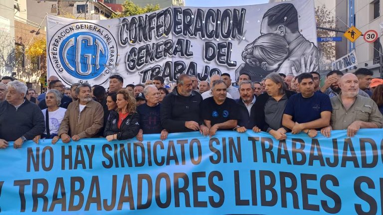 La CGT ya definió su próxima protesta contra Milei, mientras analiza una oferta electoral de Kicillof menor a la esperada