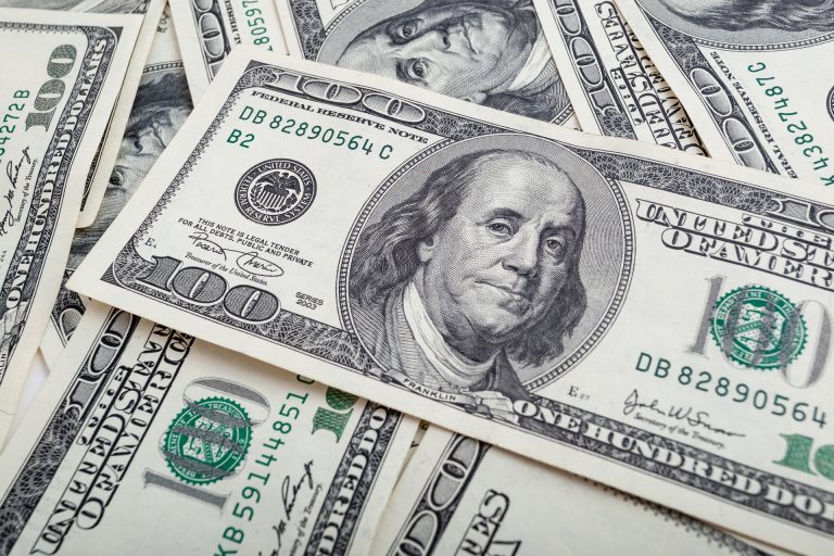 Cuáles son los dos escenarios posibles para el dólar y la inflación para el resto del año según un informe privado
