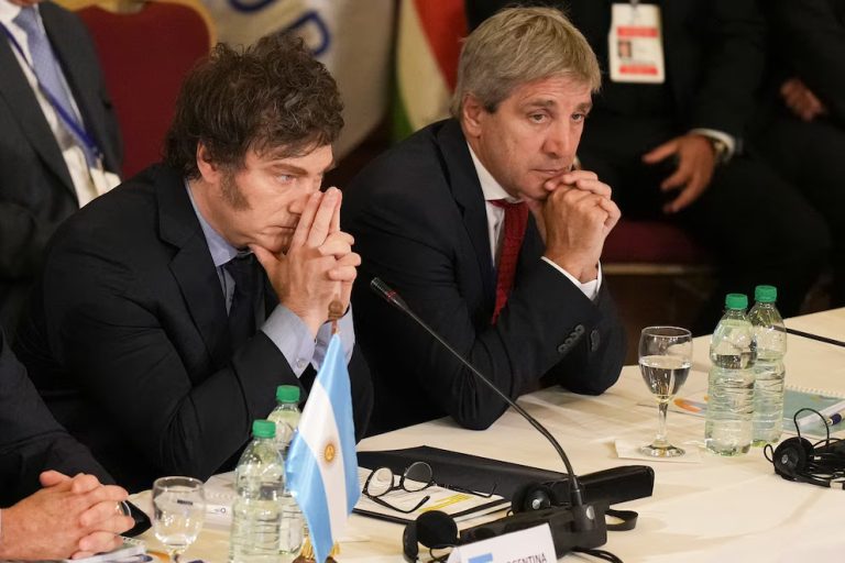 El Gobierno precisa subir las tasas para frenar la presión sobre el dólar pero sin dañar el nivel de actividad