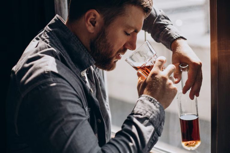 Alerta por un aumento en las muertes por hipertensión ligadas con el consumo excesivo de alcohol, según un estudio