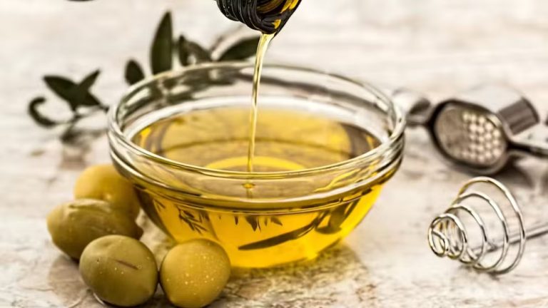 La ANMAT prohibió la venta de tres aceites de oliva y un azúcar por irregularidades en su elaboración