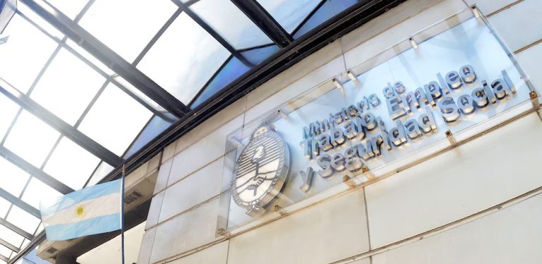 Reglamentaron el Programa Crédito Fiscal 2025 que busca fortalecer la formación laboral y la empleabilidad