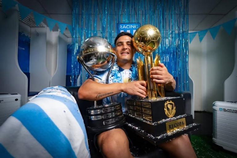 Maxi Salas habló por primera vez tras su salida de Racing, desmintió a Milito y lanzó fuertes críticas a la dirigencia