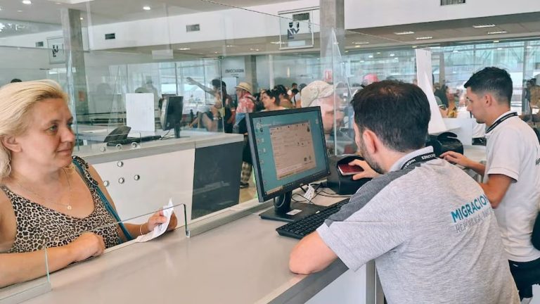 Qué medidas deberá aplicar la Argentina para que EEUU acepte incluirla entre los países que no necesitan visa