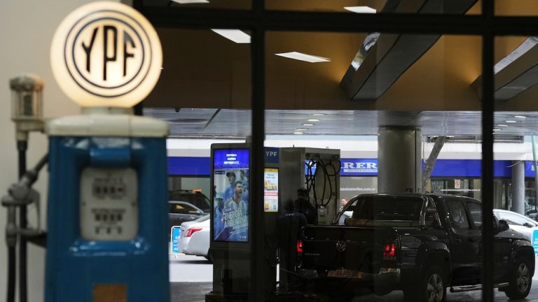YPF: la justicia de EEUU decidirá hoy si el Estado argentino debe entregar el 51% de las acciones que tiene en la petrolera