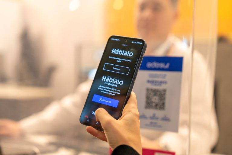 Edesur se sumó a la app Háblalo para personas con problemas para comunicarse