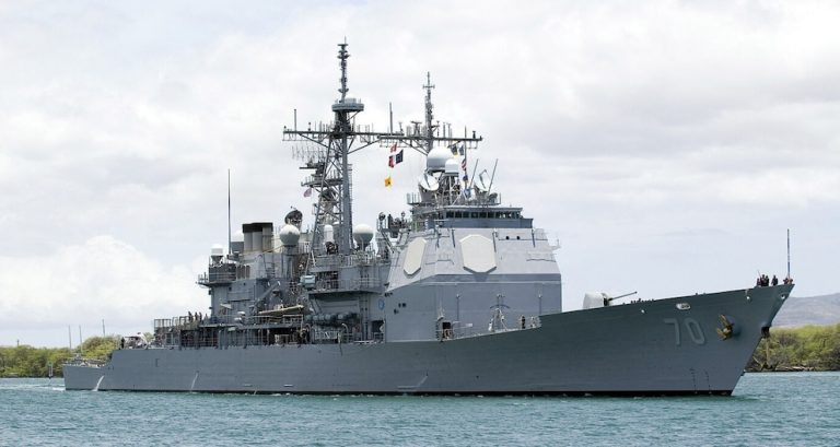 EEUU sumó un submarino nuclear y un crucero lanzamisiles al operativo frente a Venezuela para combatir el narcoterrorismo