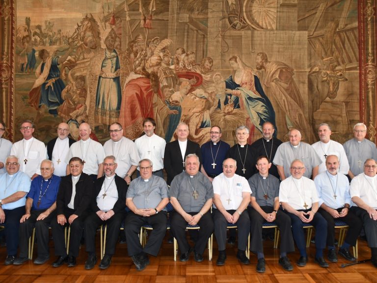 La Iglesia sube el tono de las críticas al Gobierno y profundiza el perfil político opositor