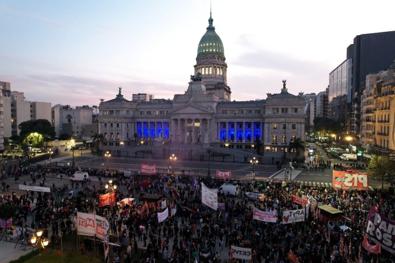 En el Gobierno son pesimistas frente a la sesión por los vetos en Diputados, pero relativizan el impacto de la marcha federal