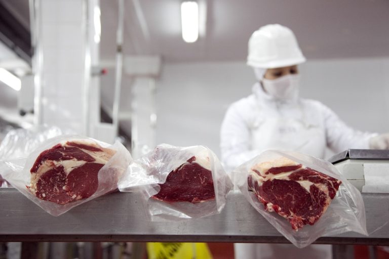 El precio de la carne vacuna sigue subiendo en el mundo, pero la Argentina no lo puede aprovechar por el estancamiento del stock