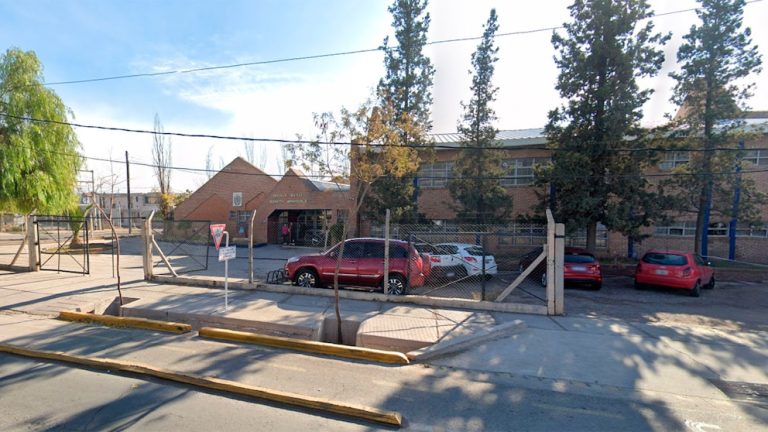 Mendoza: un estudiante llevó una réplica de arma a su escuela y volvió a causar alarma