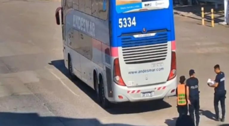 Rescataron a una mujer y a sus tres hijos cuando eran llevados de Mendoza a Mar del Plata en contra de su propia voluntad