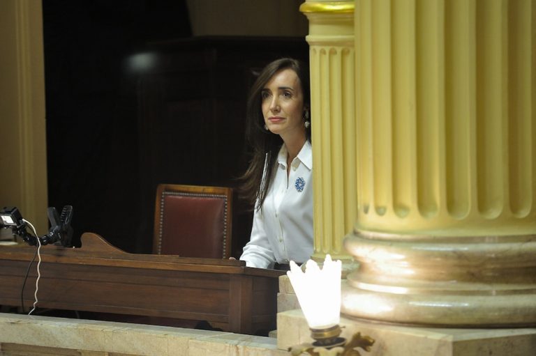 Villarruel desactivó la herencia de despachos previa al recambio y quita un trofeo de guerra a senadores