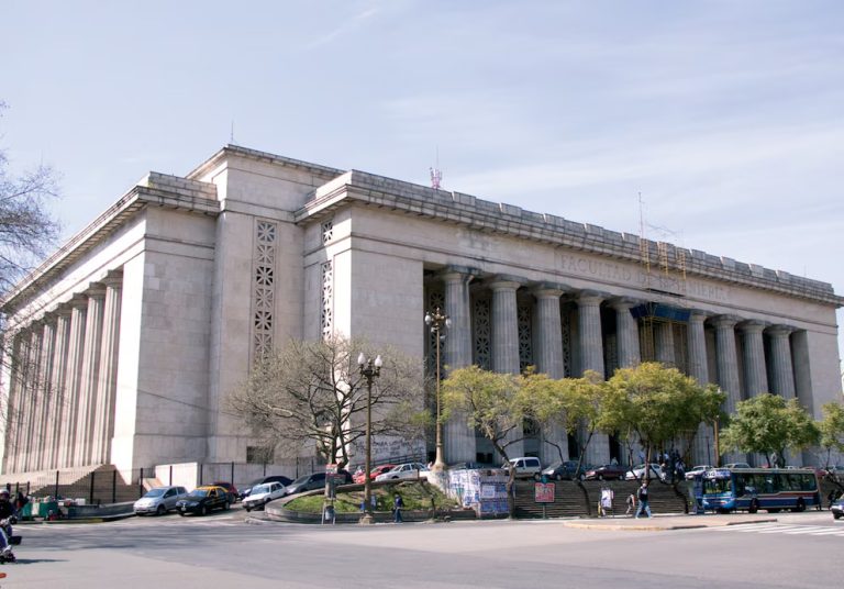 La UBA se mantiene entre las 10 mejores universidades de América Latina según el ranking QS